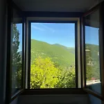 House La Ginestra *