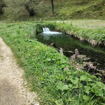 House La Ginestra 度假居 *